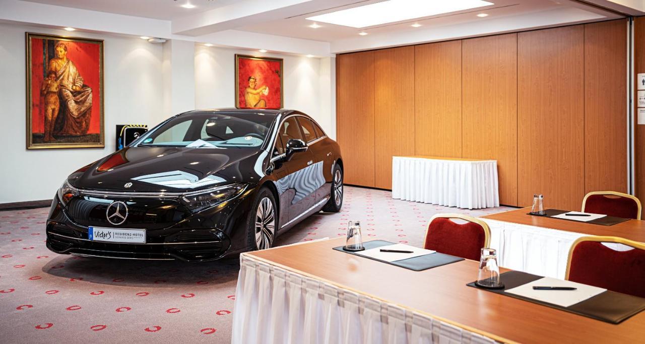 Victor'S Residenz-Hotel Schloss Berg Ненниг Экстерьер фото A Mercedes-Benz S-Class in the VIP Lounge at the airport
