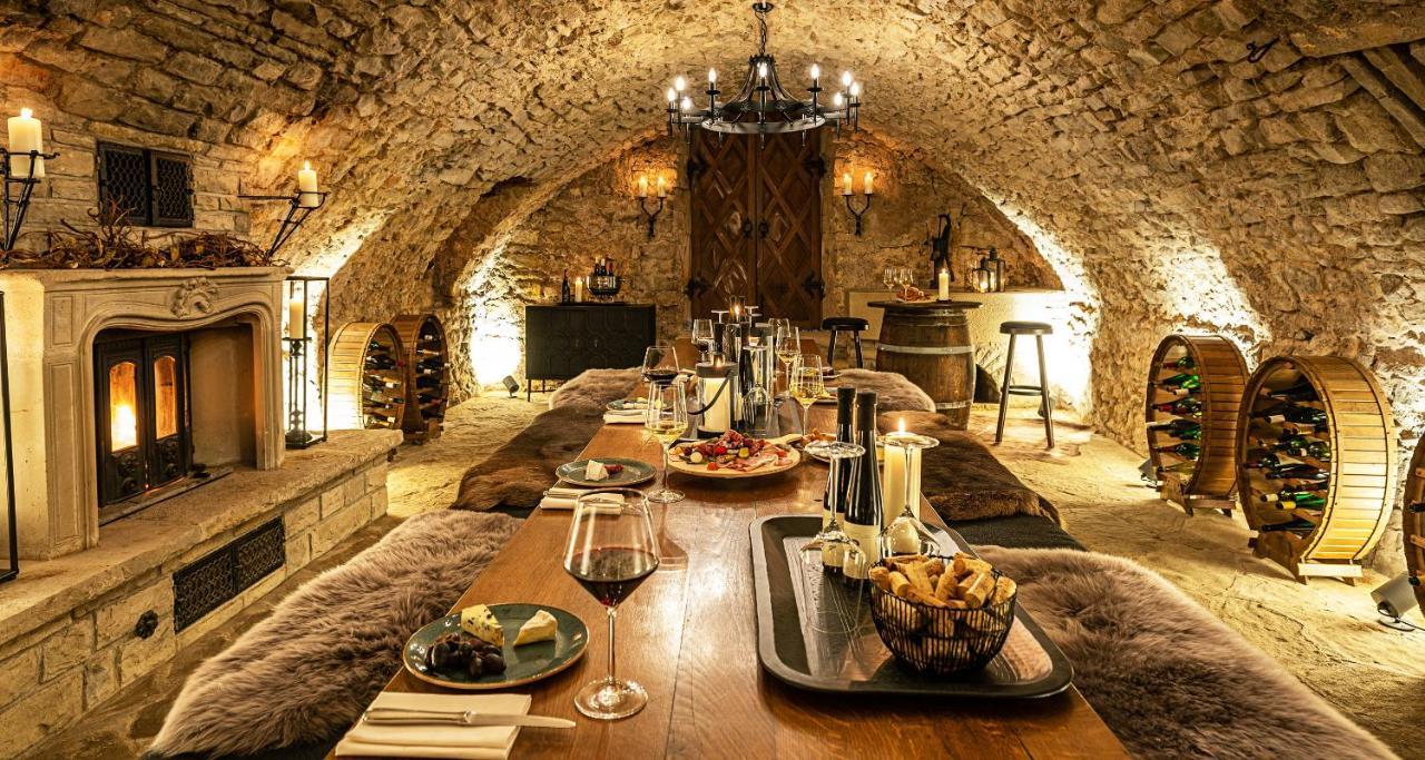 Victor'S Residenz-Hotel Schloss Berg Ненниг Экстерьер фото Wine tasting at Château de Chaumont